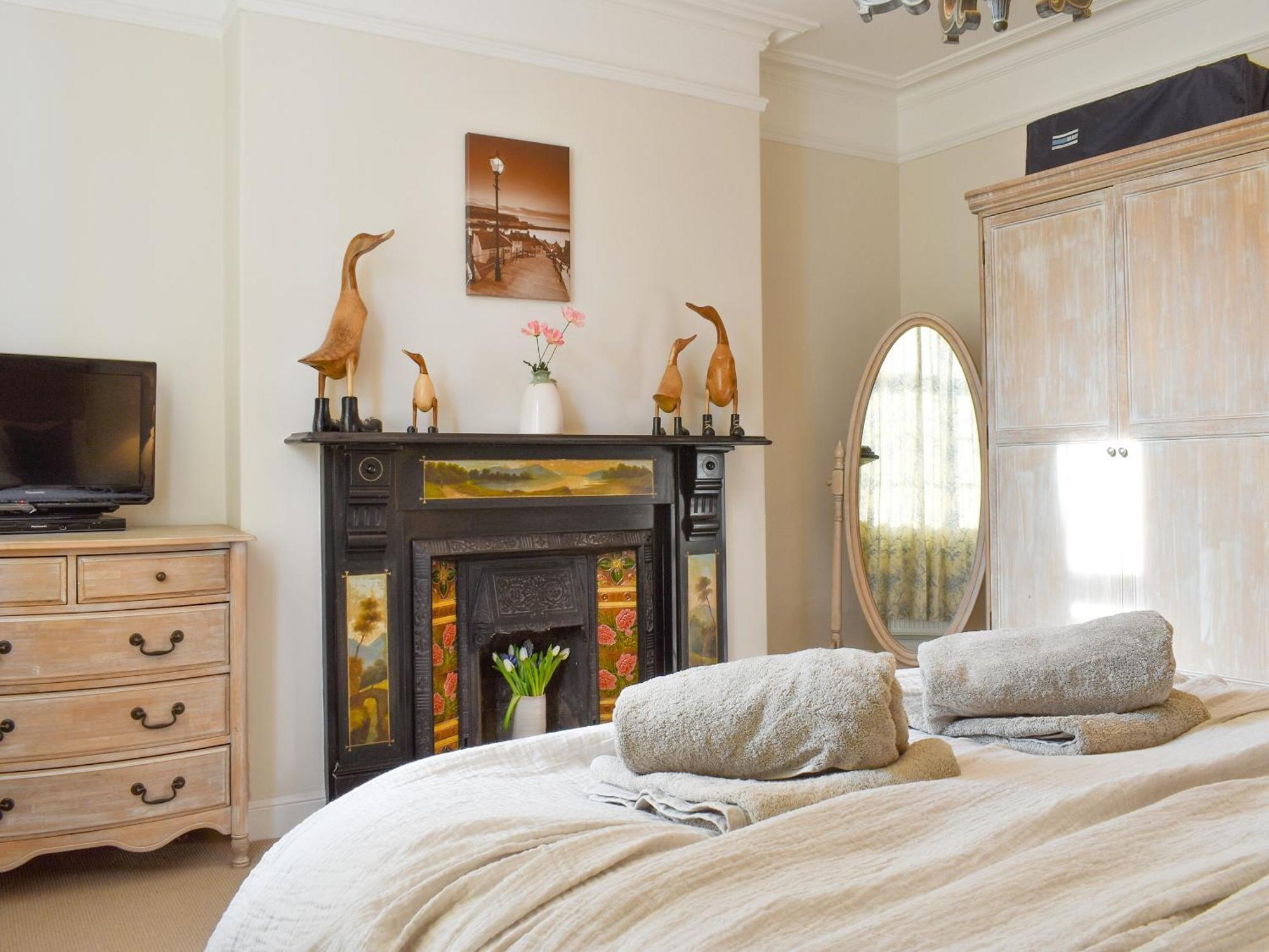 Whitby Townhouse Villa ภายนอก รูปภาพ