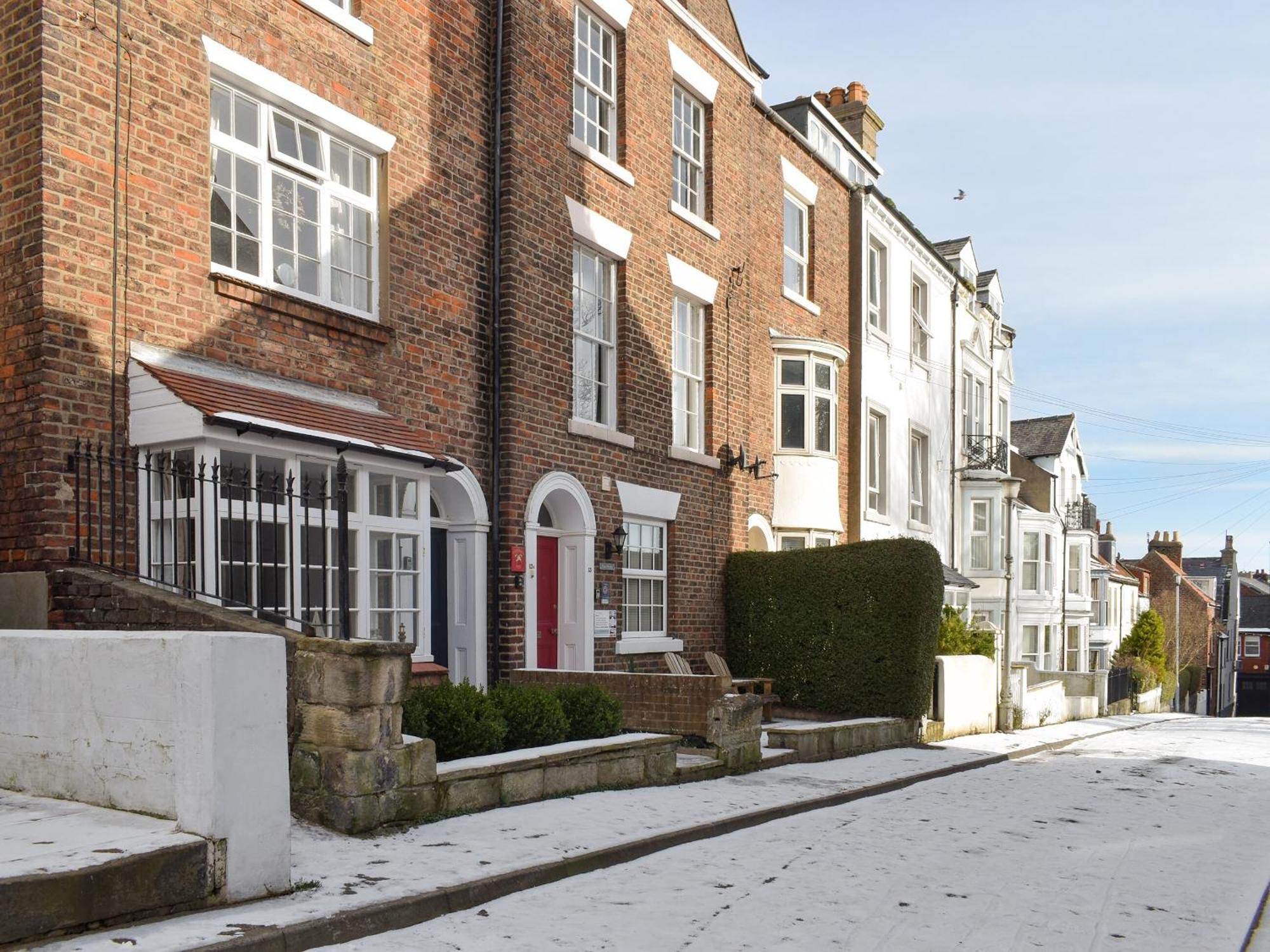 Whitby Townhouse Villa ภายนอก รูปภาพ